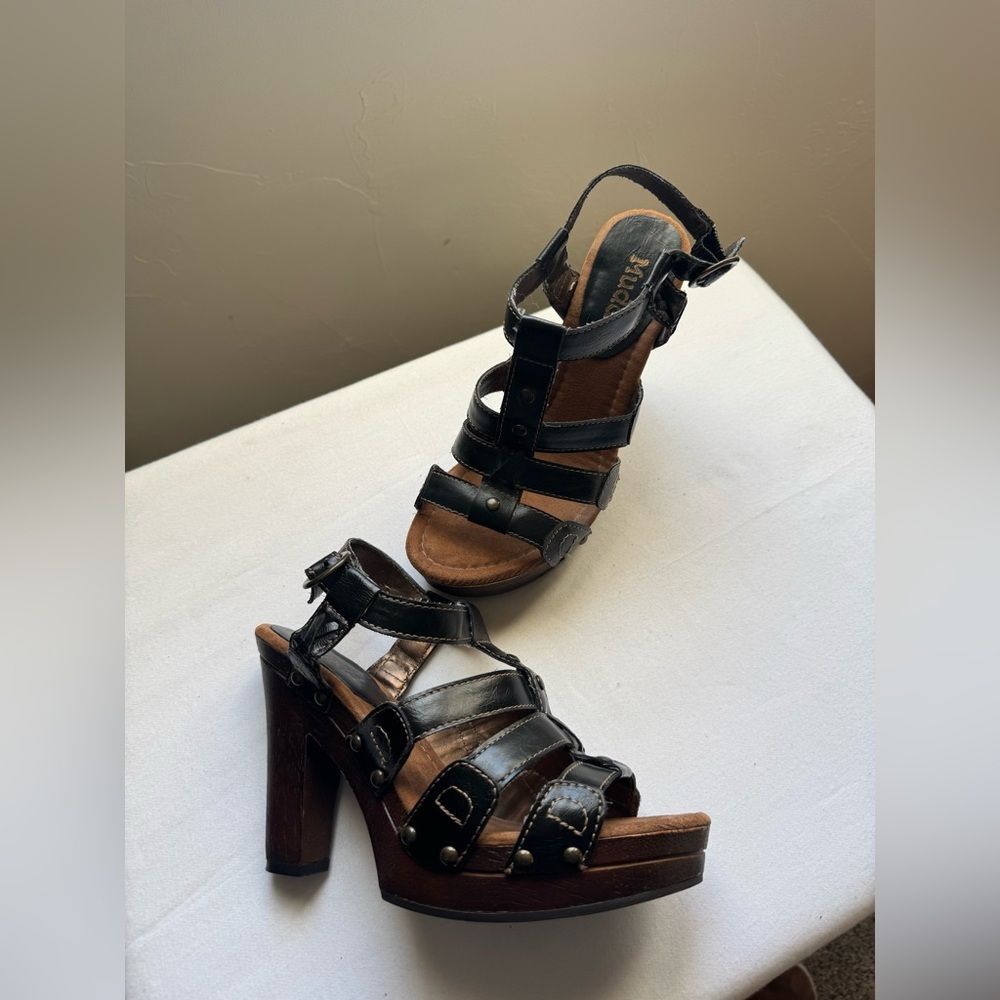 Y2K Vintage Mudd Black Strappy Platform Sandals Wooden-Style Chunky Heel, Size 6